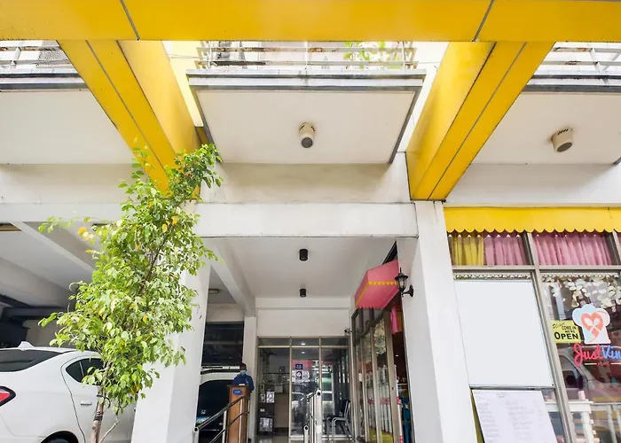 Apartment Oyo 893 Dian Makati Manila