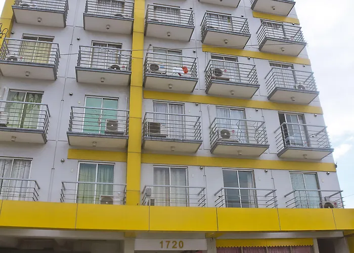 Apartment Oyo 893 Dian Makati *