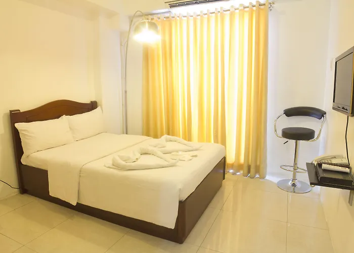 Oyo 893 Dian Makati * Manila