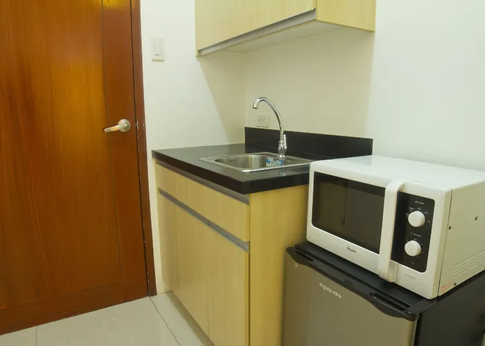 Oyo 893 Dian Makati Manila