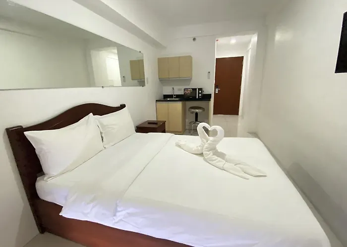Oyo 893 Dian Makati Apartment *
