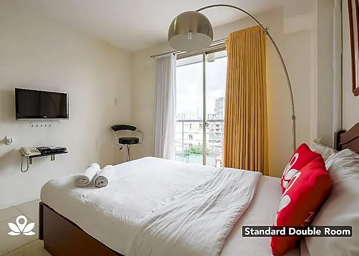 Apartment Oyo 893 Dian Makati